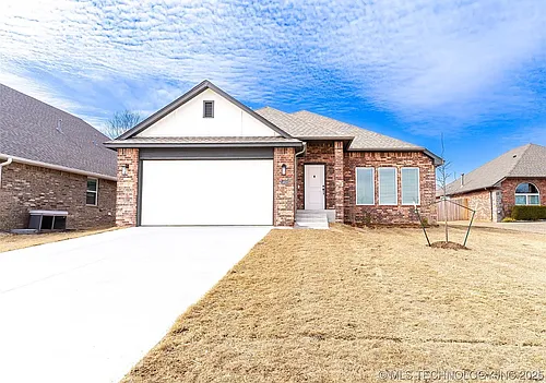 14620 S Lakewood Pl Photo 1