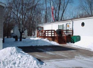 9216 Petersburg St NE, Circle pines, MN 55014