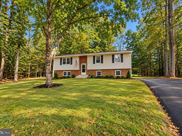12025 Fair Hill Ln, Manassas, VA 20112