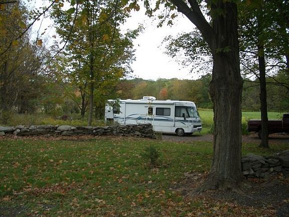 Motorhome pad with electric