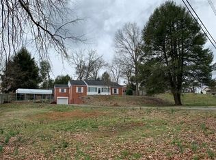 220 Glenway Rd, Bristol, TN 37620