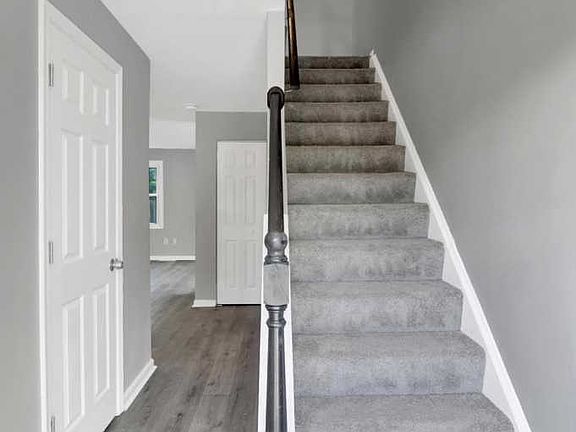 2nd image of 200 Channing Dr