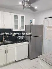 211 NE 8th Ave #207