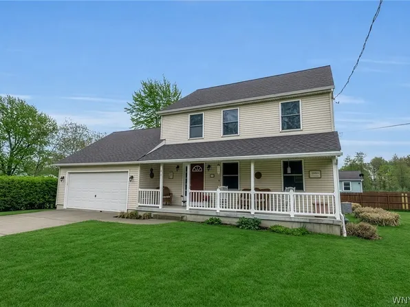 635 Eisenhower Ave, Angola, NY 14006