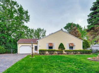 3501 Ashley Dr, Glenview, IL 60025