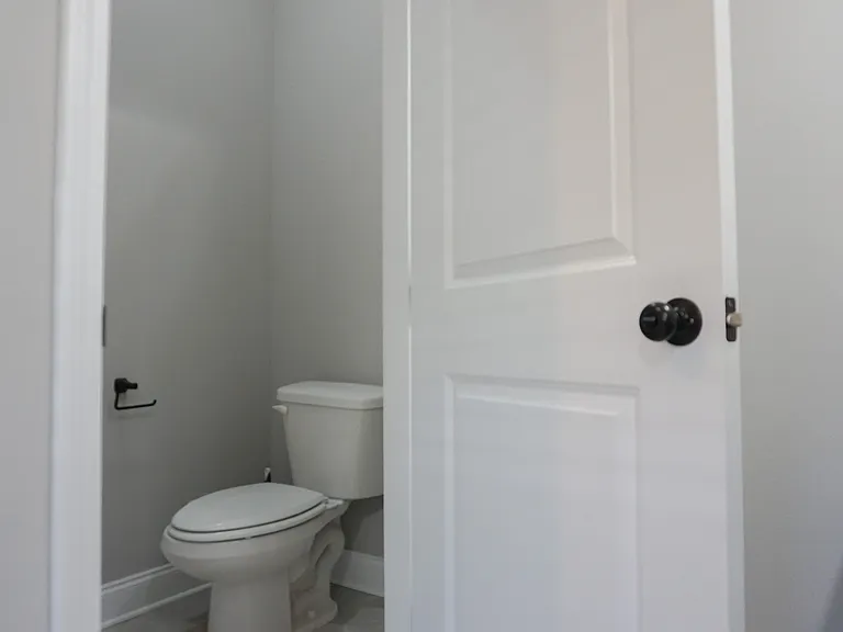 48 9th Ave — Photo 35