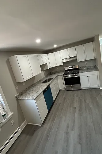 113 W 22nd St #3 Photo 1