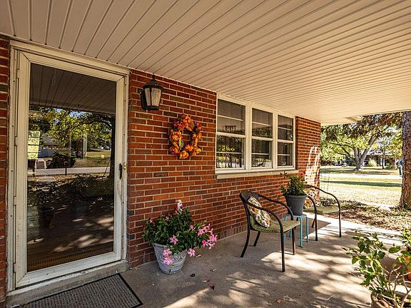 5th image of 3594 Cheryl Dr
