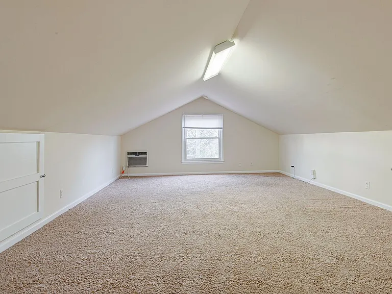 3505 Marlborough Ave — Photo 22