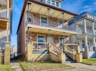 9500 Charest St, Hamtramck, MI 48212