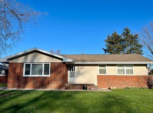 2608 Arlington Dr, Springfield, IL 62704