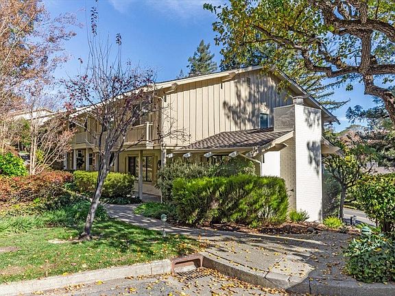 3rd image of 14666 Wild Berry Ln