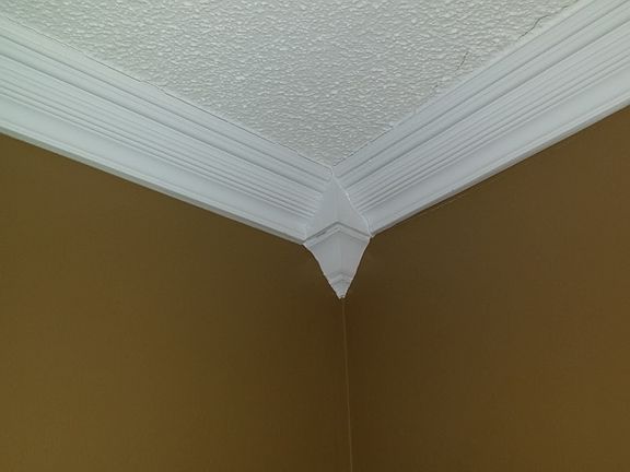 Corner Block crown moulding