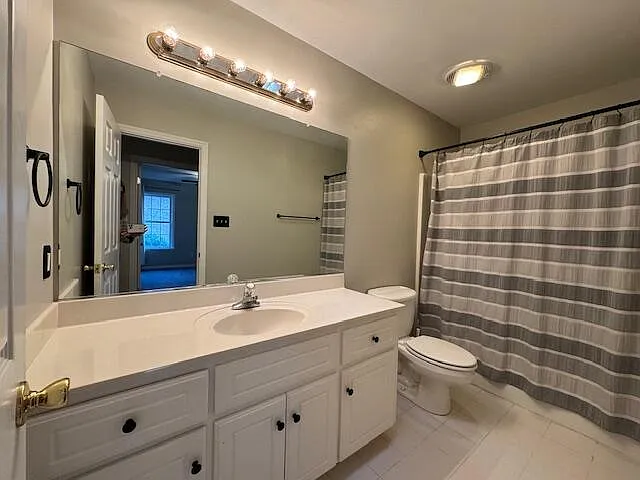 125 Golden Pond Ct — Photo 16