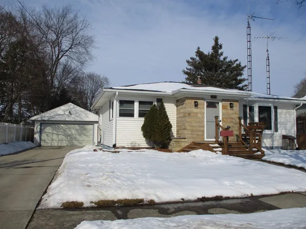 509 E Genesee St, Durand, MI 48429