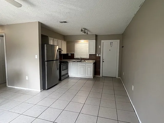 1905 Kelley Ave #3 — Photo 8