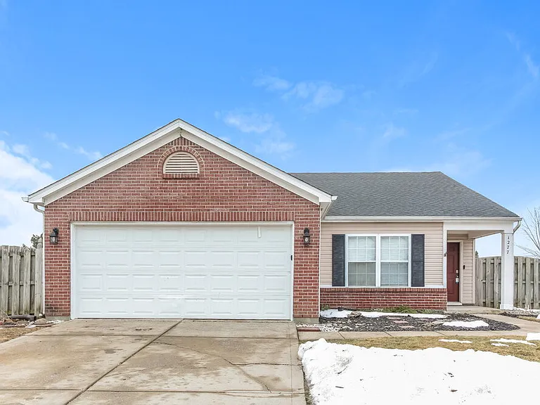 1277 Silver Ridge Ln — Photo 1