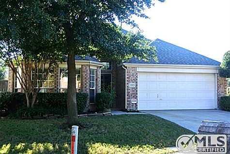 1st image of 5925 Sandalwood Dr