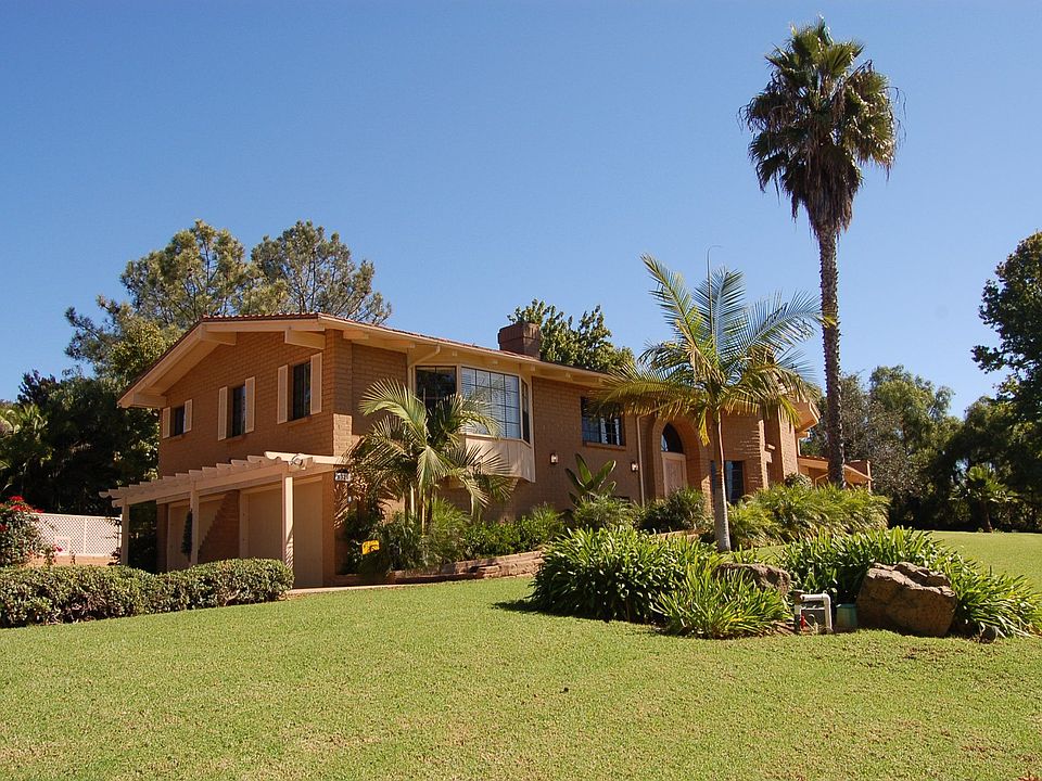 Rancho Santa Fe "Covenant" Horse Property