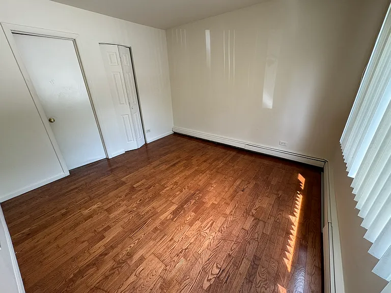 1702 W Victoria Dr #103 — Photo 16