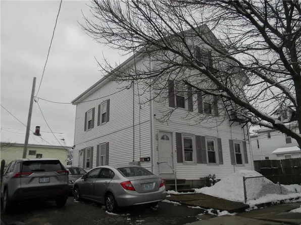 24 Cherry St, Pawtucket, RI 02860