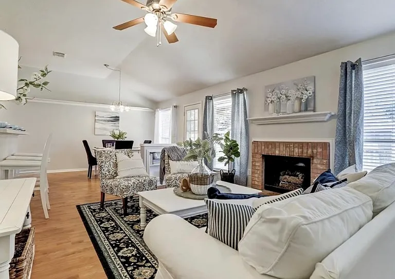 21722 Ridgewood Dr — Photo 8