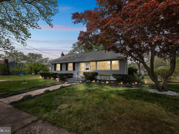 503 W 2nd St, Palmyra, NJ 08065