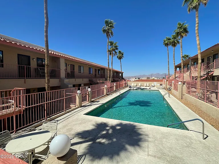 1957 Mesquite Ave #17 — Photo 4