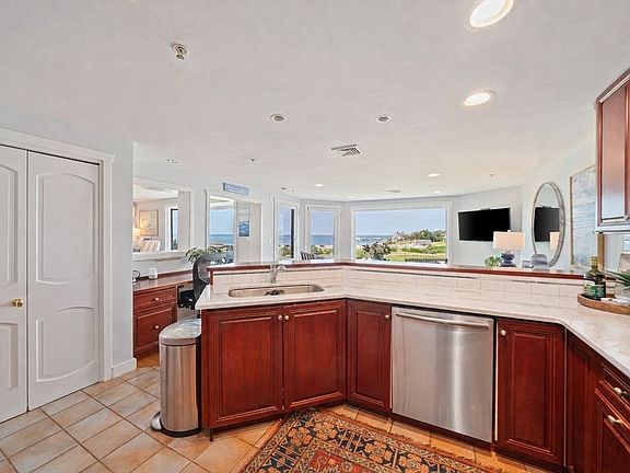 5th image of 131 Nichols Rd APT 6