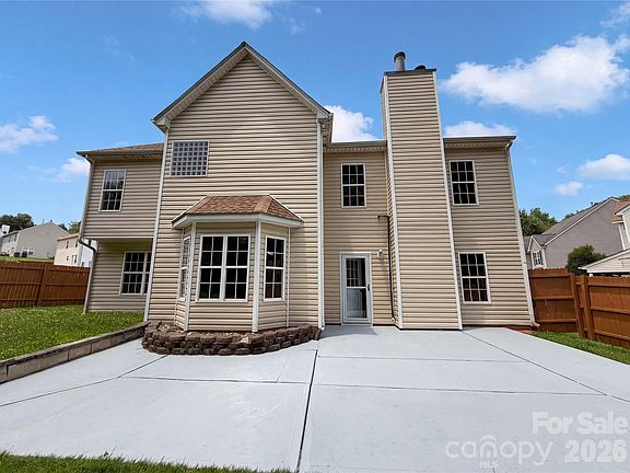 5th image of 4024 Fifendrum Ln