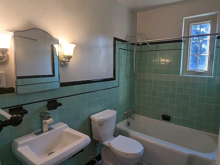 35 N 18th St #2AE — Photo 14