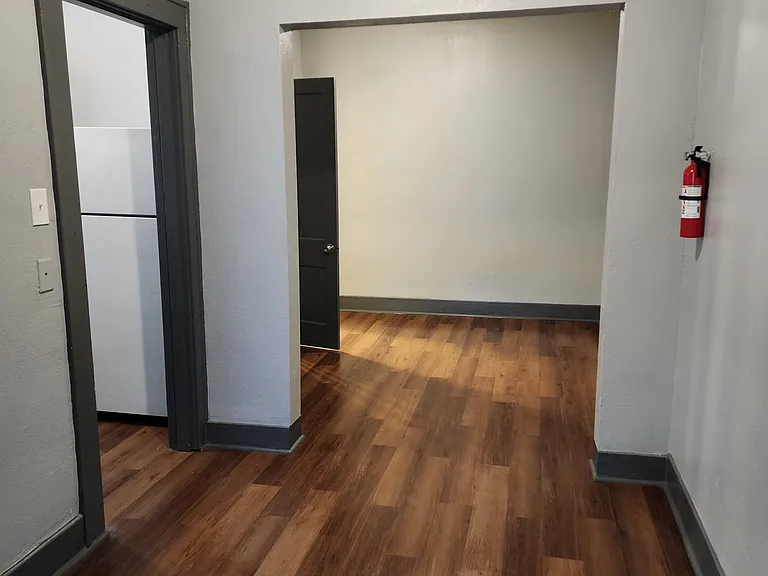 804 N Lancaster Ave #3 — Photo 10
