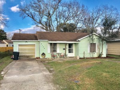3134 Main Ave, Groves, TX, 77619