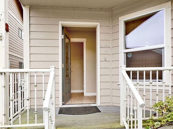 3rd image of 814 E Kellogg Road