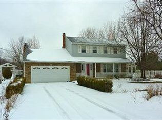 9320 Island Rd, North Ridgeville, OH 44039