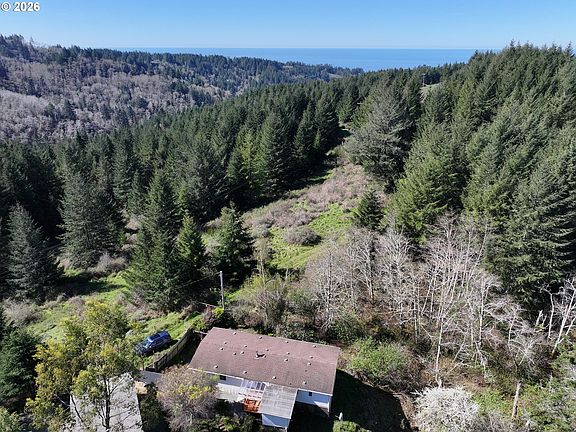 5th image of 96510 Martin Ranch Rd
