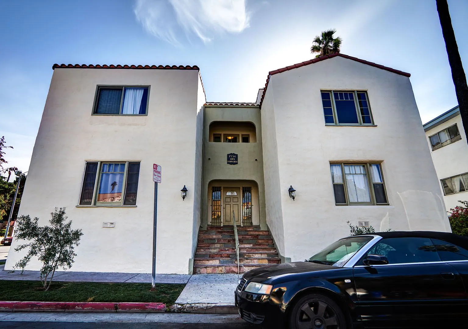 1534 Winona Blvd. — Photo 1