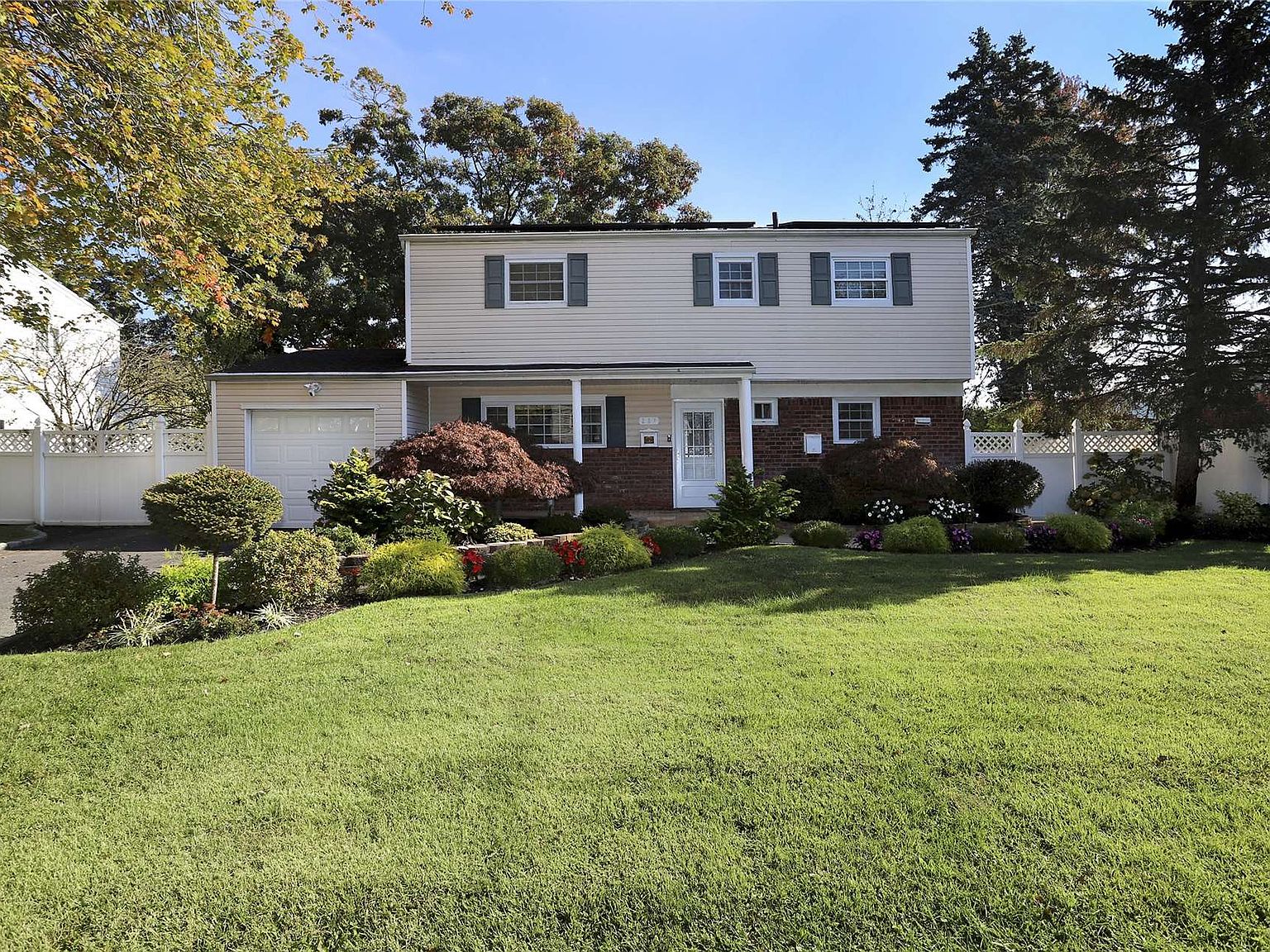 207 W 21st Street, Deer Park, NY 11729 | Zillow