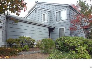 78 Branchwood Ln, Nanuet, NY 10954