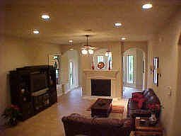 4th image of 14810 Avonlake Ln