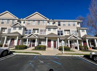 19 Putters Way UNIT 10, Middletown, NY 10940