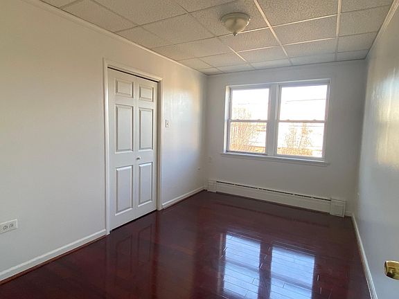 3rd image of 2600 S 9th St Floor 2