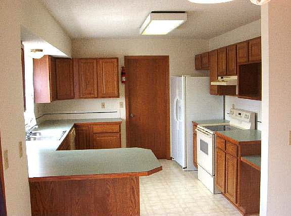 3rd image of 509 Oakwood St