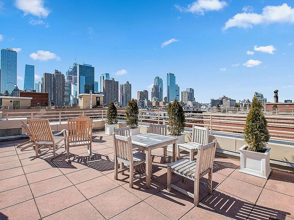 1st image of 350 W 50th St APT 4EE