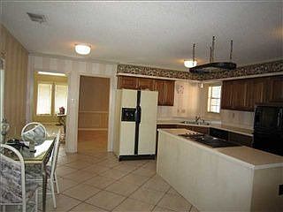 3rd image of 4925 Sullivan Woods Cv