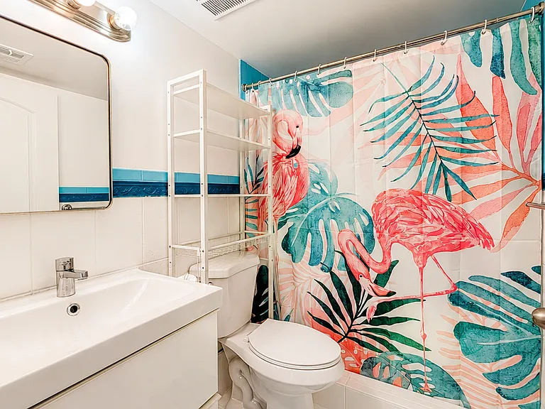 546 SW 1st St #204 — Photo 8