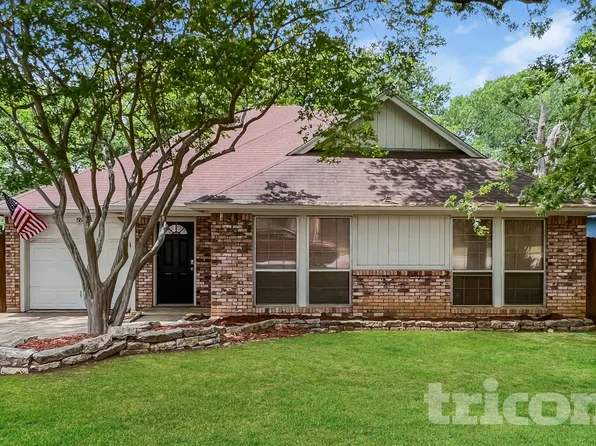 5506 Lordsburg Trl, Arlington, TX 76017