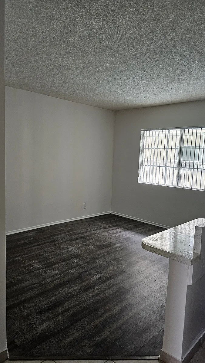 Building Photo - 12530 Culver Blvd #5