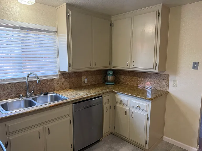 463 Church Ave #102 — Photo 1