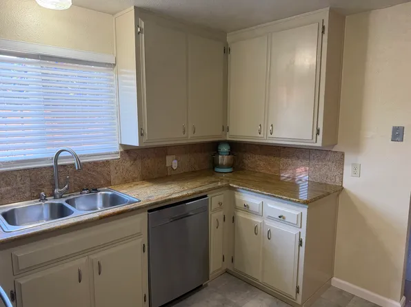 463 Church Ave #102, Oakdale, CA 95361